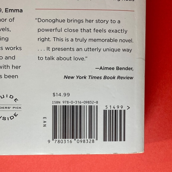 Room A Novel By Emma Donoghue Softcover Book 321 Pages - Picture 11 of 16